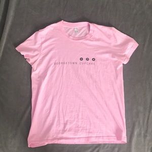 Georgetown cupcake tee